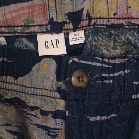 GAP Hawaiian shorts - Picture 3 of 3